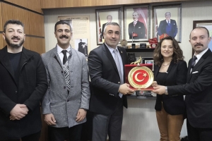 T.B.M.M' DE SAYIN VEKİLLERİMİZE TEKNİK HİZMETLER SINIFI ÇALIŞANLARININ SORUNLARINI DİLE GETİRDİK, ÇÖZÜM YÖNTEMLERİNE İLİŞKİN İSTİŞARELERDE BULUNDUK.