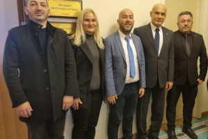 T.B.M.M' DE SAYIN VEKİLLERİMİZE TEKNİK HİZMETLER SINIFI ÇALIŞANLARININ SORUNLARINI DİLE GETİRDİK, ÇÖZÜM YÖNTEMLERİNE İLİŞKİN İSTİŞARELERDE BULUNDUK.