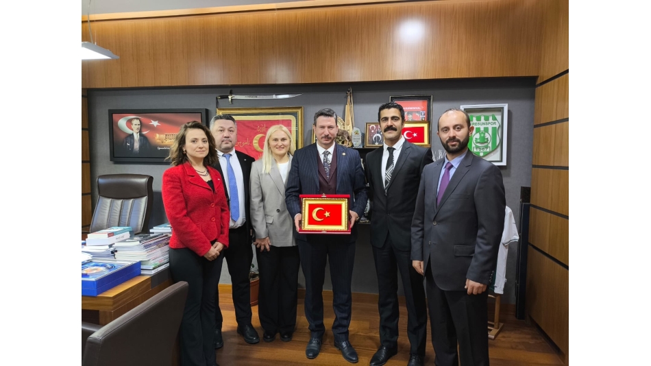 T.B.M.M' DE SAYIN VEKİLLERİMİZE TEKNİK HİZMETLER SINIFI ÇALIŞANLARININ SORUNLARINI DİLE GETİRDİK, ÇÖZÜM YÖNTEMLERİNE İLİŞKİN İSTİŞARELERDE BULUNDUK.