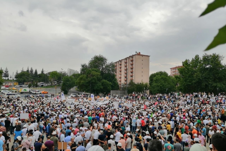 TEKNİK HİZMETLER SINIFI ÇALIŞANLARI OLARAK ANKARA / ANIT PARK 'TA MEYDANLARA İNDİK VE ADALETSİZLİĞE DUR DEDİK!